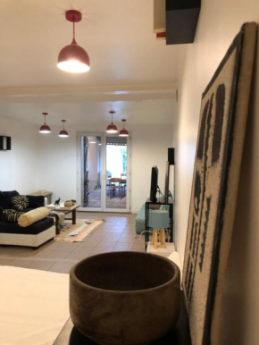 Gite spatieux,cour,entree autonome